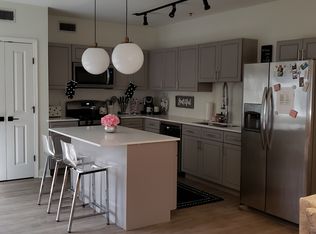 827 N State St APT 202, Jackson, MS 39202