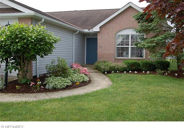 1st image of 105 Reserve Cir