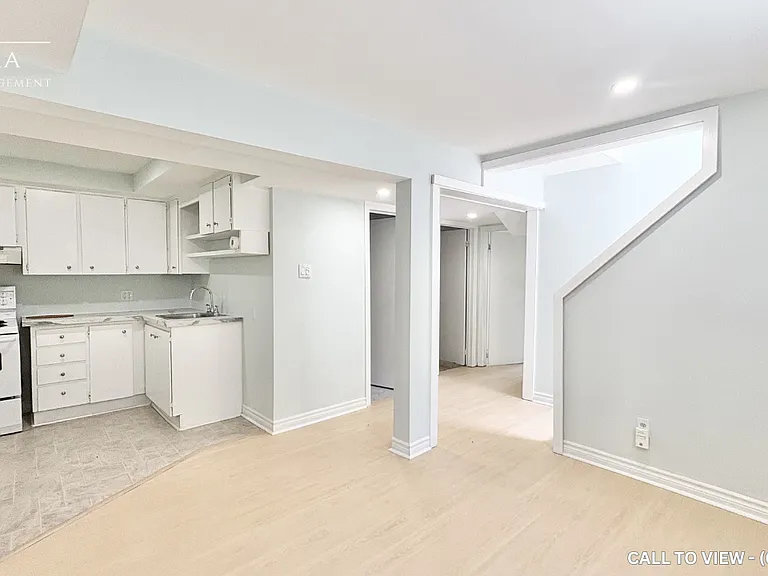 36 Waverly St S #2 — Photo 4