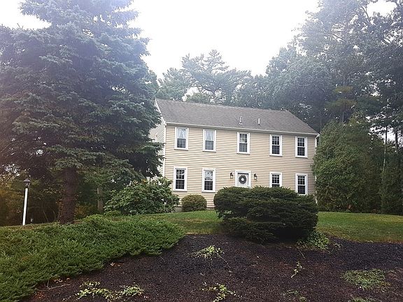 2nd image of 34 Lisa Ave