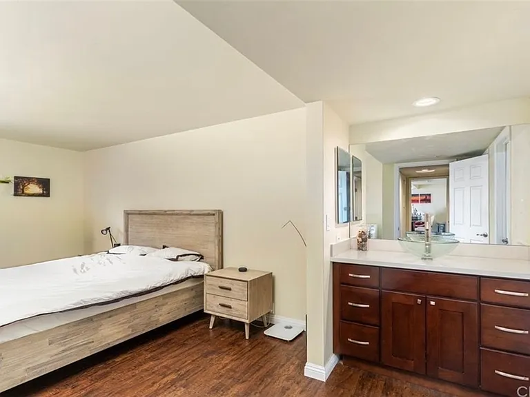10535 Wilshire Blvd #1402 — Photo 20