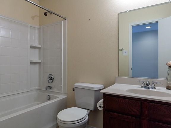 4th image of 12633 Ocean Spray Dr