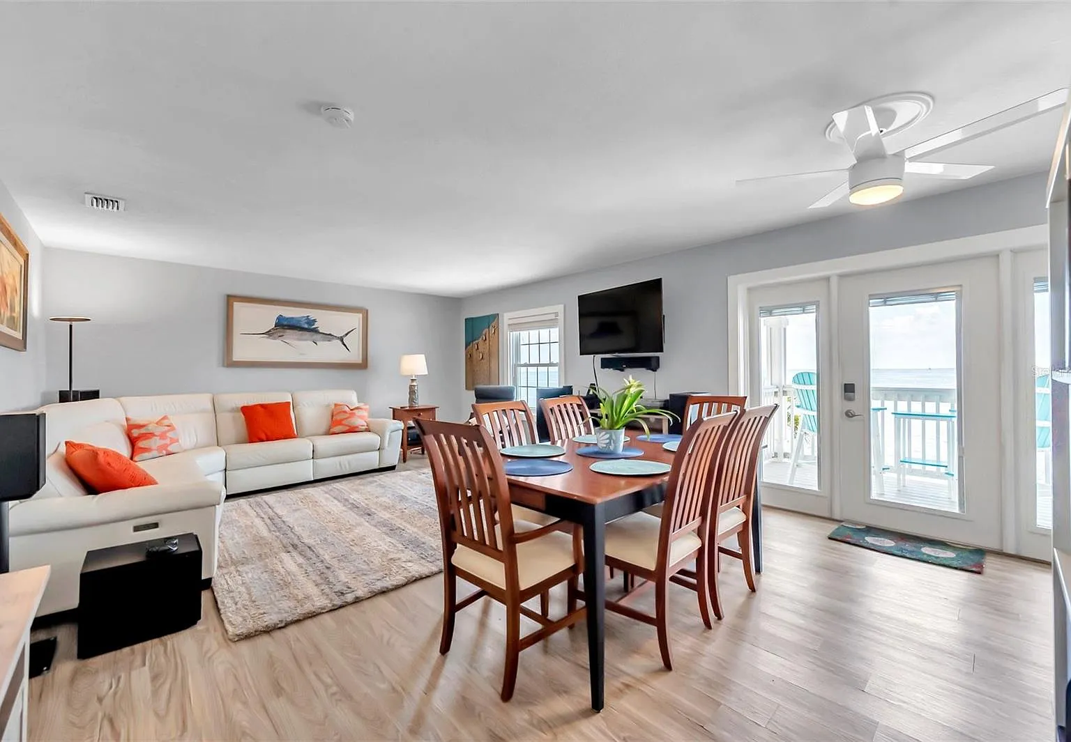 2 bed, 1018 sqft, $3,500 — Photo 3
