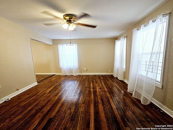 3rd image of 539 HUMBLE AVE