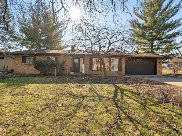 23823 W McClintock Rd, Channahon, IL 60410