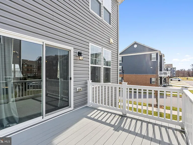 9715 Summerton Dr — Photo 20