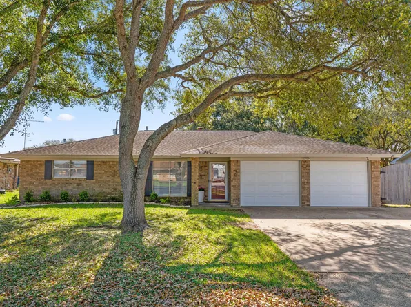 90 Live Oak, Van Vleck, TX 77482