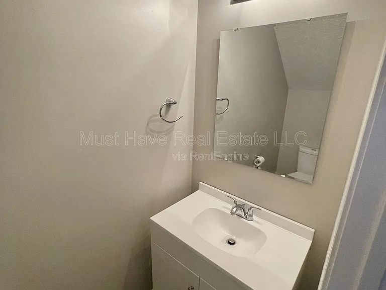 1051 3rd St SE #1069 — Photo 6