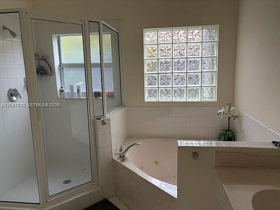 3rd image of 11351 NW 64th Ter