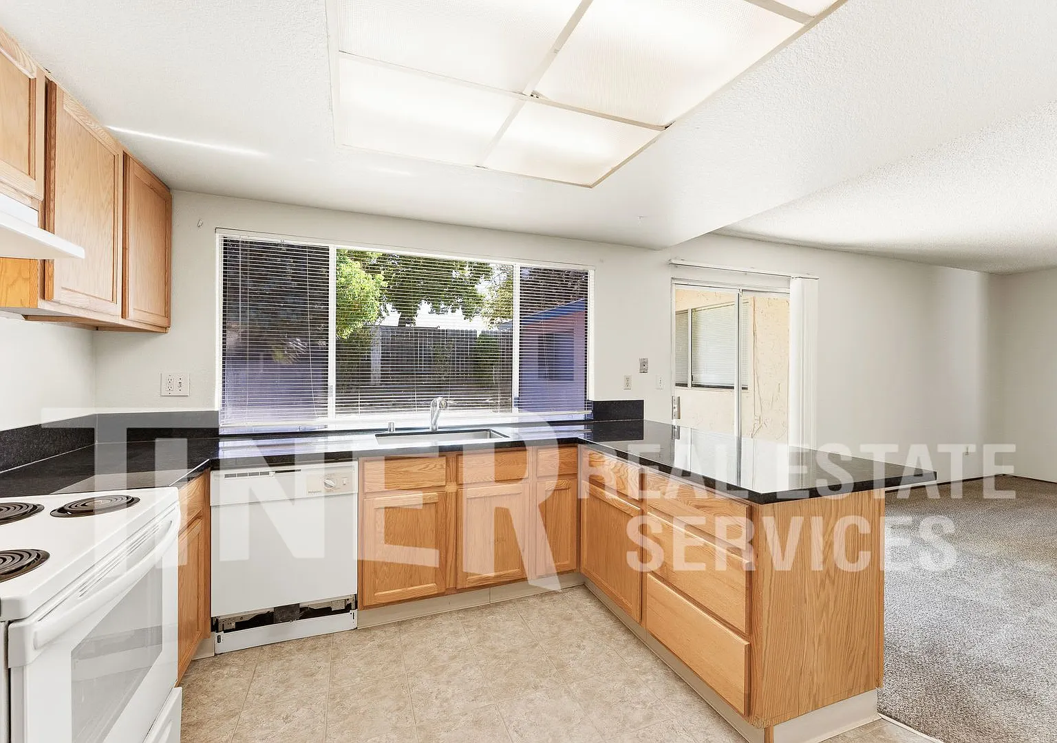 10237 Country Way - Tier 2 — Photo 3
