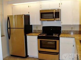 3540 Whitehall Dr APT 106, West Palm Beach, FL 33401
