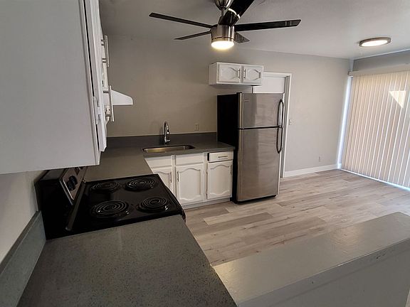 3rd image of 5187 Garden Ln #10976452
