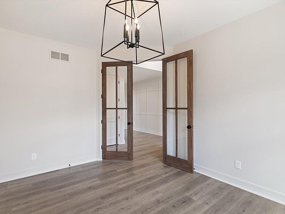 4th image of 6552 Chaffey Creek Trl