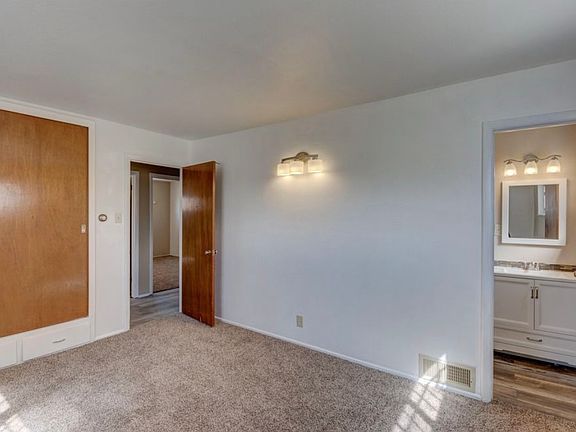 5th image of 9904 Mesa Arriba Ave NE