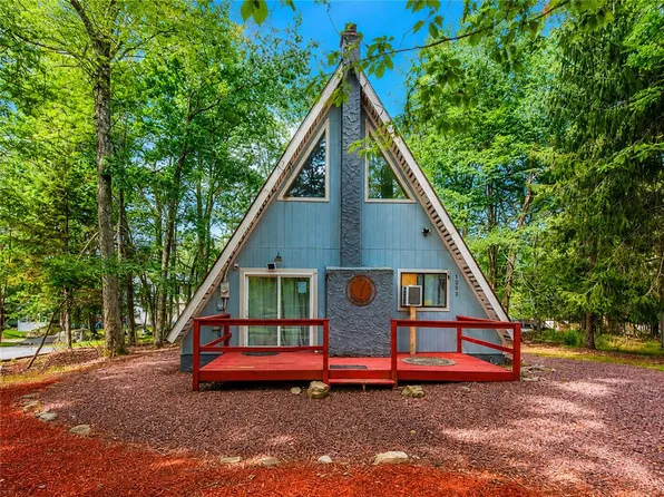 5608 Pembrook Dr, Tobyhanna, PA 18466