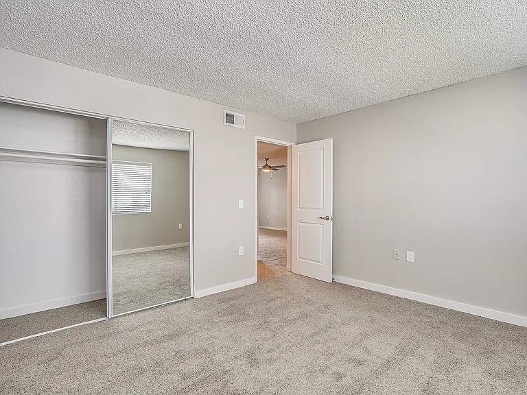 Tempe Vista — Photo 45