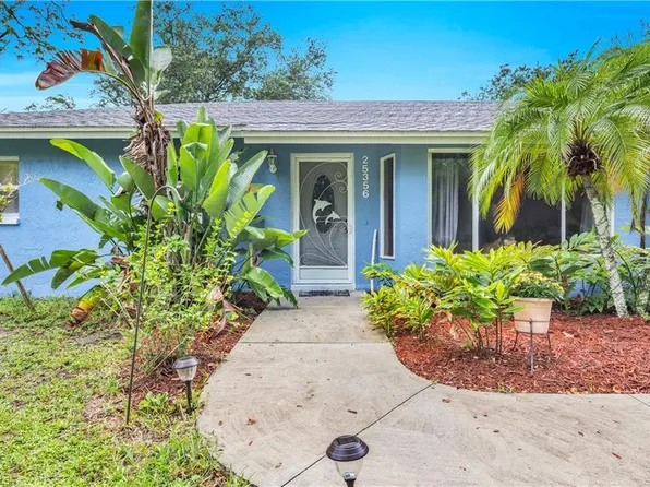 25356 Pinson Dr, Bonita Springs, FL 34135
