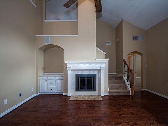 5th image of 739 Annies Way