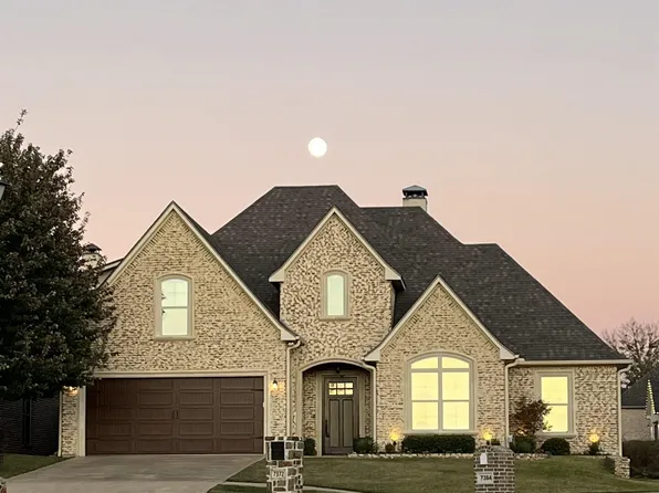 7366 Lake Pointe Cv, Tyler, TX 75703