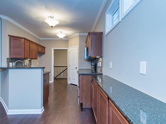 4th image of 3200 Fontaine Ct #62201