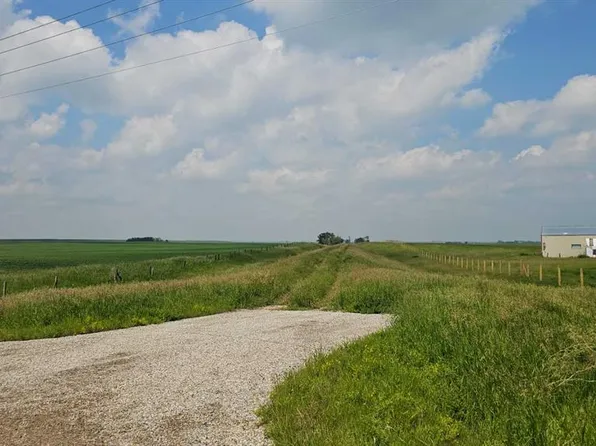 270182 Inverlake Rd, Rocky View County, AB T1X 2E3