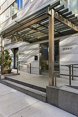 Sold by Corcoran | media 7