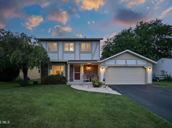 26702 Sheringham Rd, Perrysburg, OH 43551