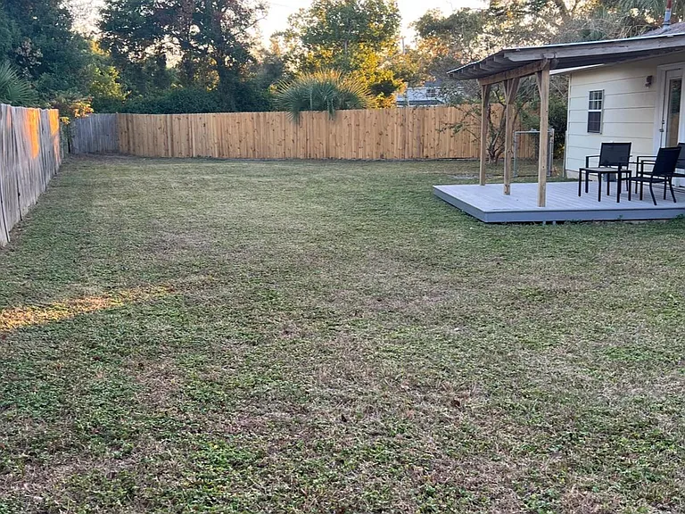 3921 Peters Dr — Photo 8