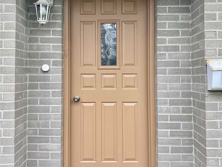 165 Orchard Heights Blvd — Photo 1