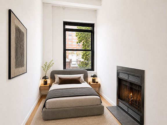 4th image of 321 W 13th St APT 5B