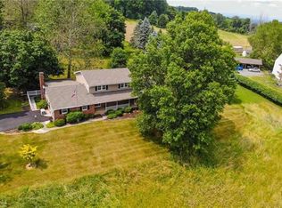 4279 Main Rd W, Emmaus, PA 18049