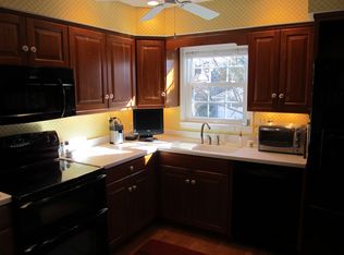 3818 Washington Sq APT 2, Saint Matthews, KY 40207
