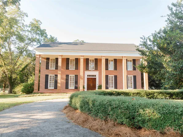 501 Balaclava Dr, Greenville, AL 36037