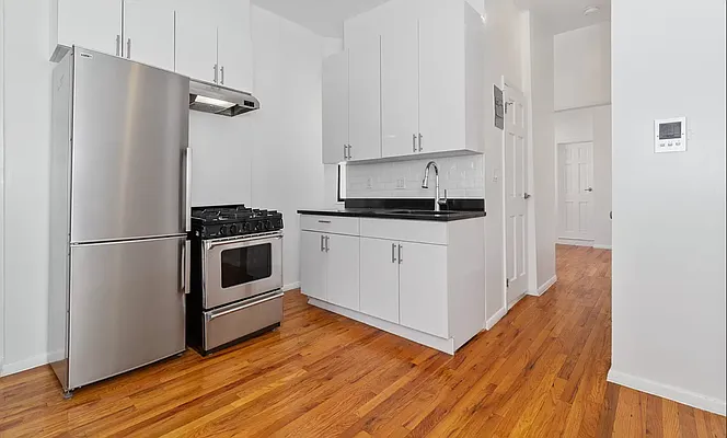 Rented by REAL New York | media 3