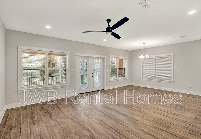 8859 Amalfi Ct — Photo 15