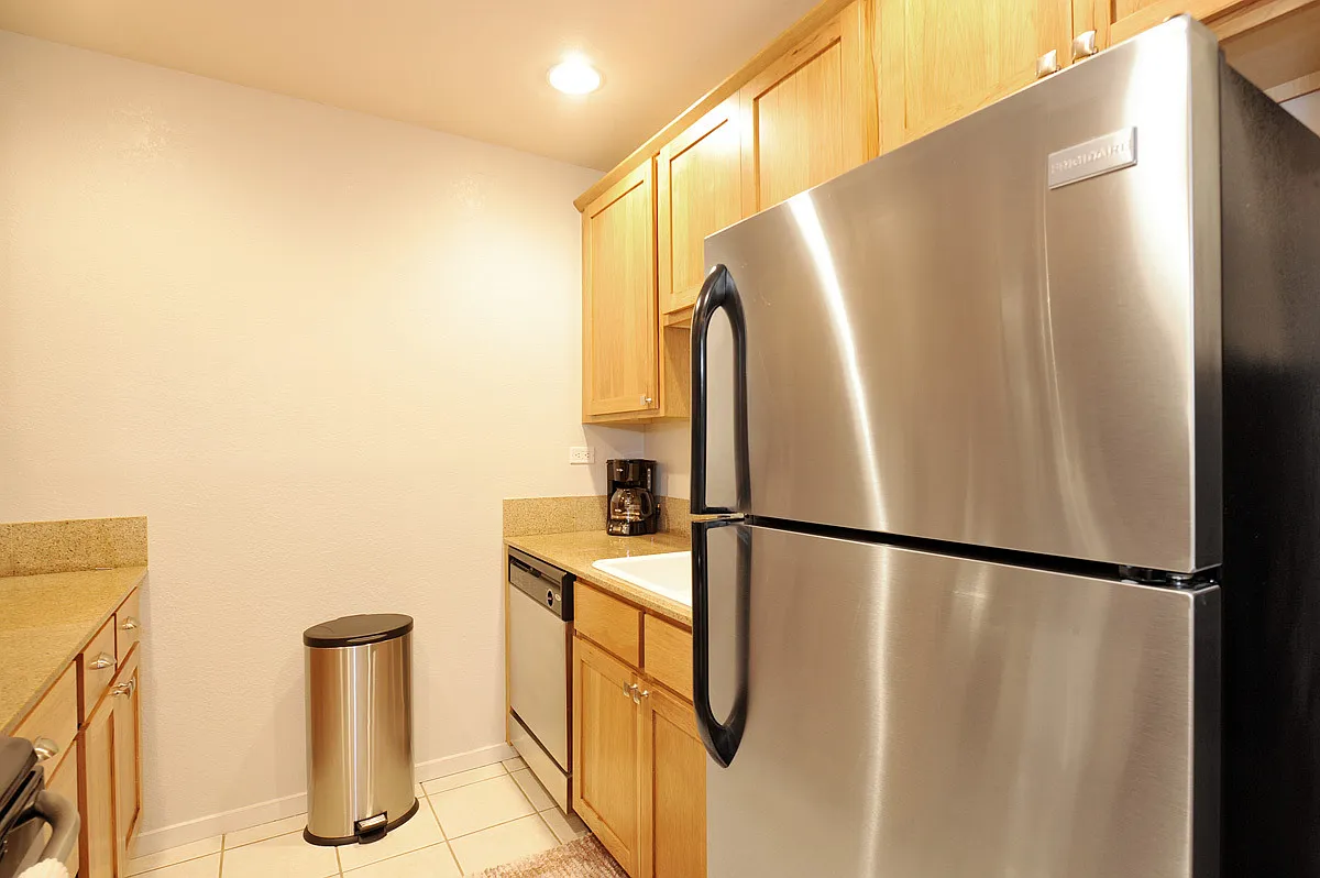 Fully Furnished 3 Bedroom Condo at San Mateo — Photo 4