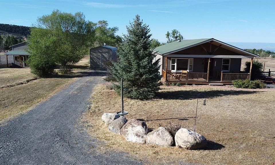 1st image of 1025 NE Indian Camp Avenue