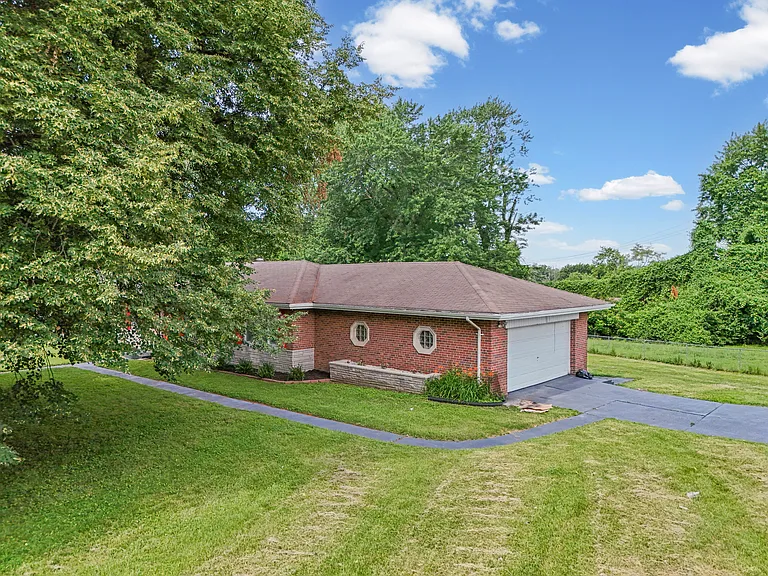 10325 Lookaway Dr — Photo 60