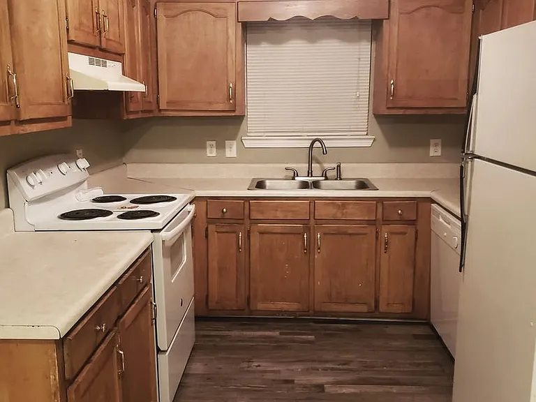 244 N Henderson Bend Rd NW — Photo 2