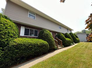 4301 S Main St, Akron, OH 44319