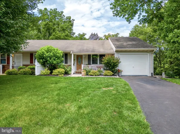 111 Westmore Way, Lancaster, PA 17603