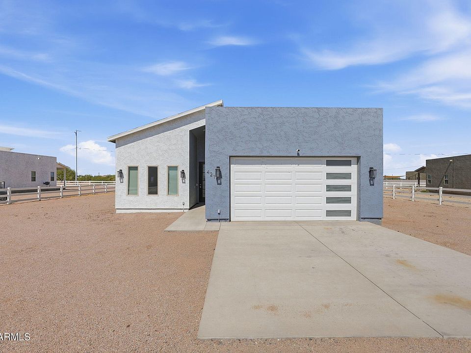 1st image of 4210 N ROBLE Circle