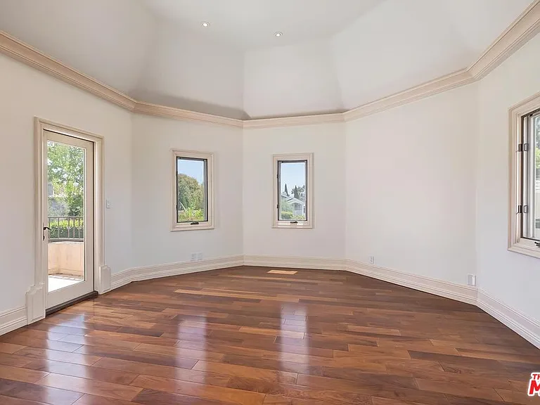 209 S Anita Ave — Photo 40