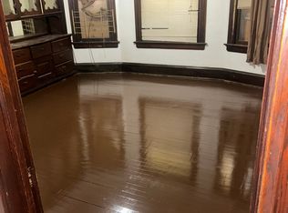 3902 W Walnut St, Milwaukee, WI 53208