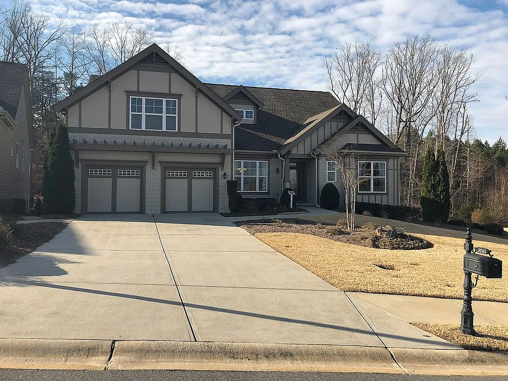 3040 Scarlet Oak Ln photo 1