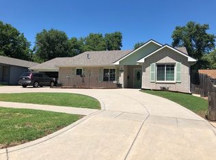 124 E Main St, Augusta, KS 67010