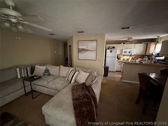 5th image of 1010 Wood Creek Dr APT 4