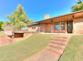 10606 S Czech Hall Rd, Mustang, OK 73064