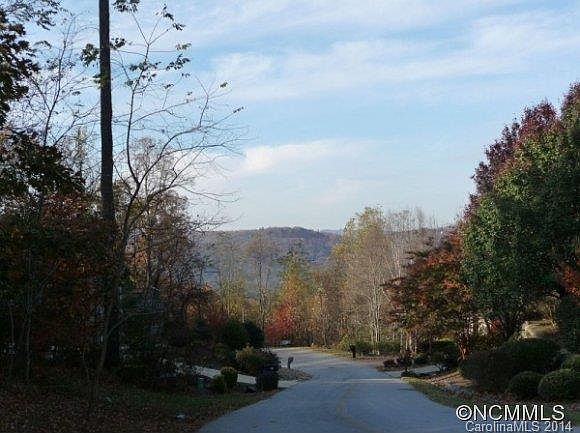 2nd image of 2305 Carriage West Dr #2305