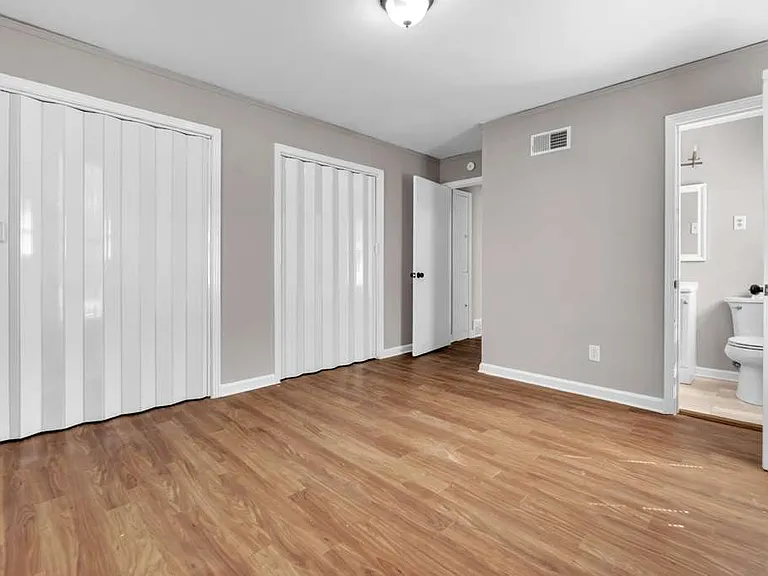 3537 W Deerwood Ave — Photo 6